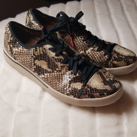 clarks snakeskin sneakers